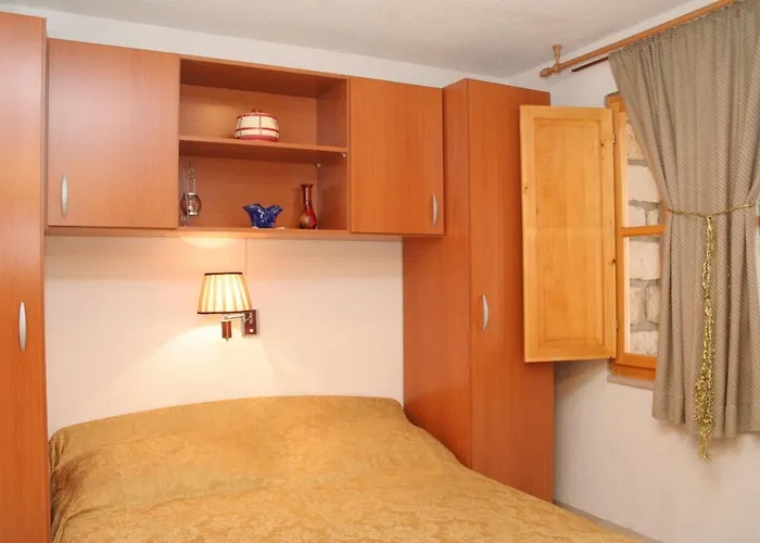 Seaside House Lumbarda, Korcula - 4444 펜션 룸바르다